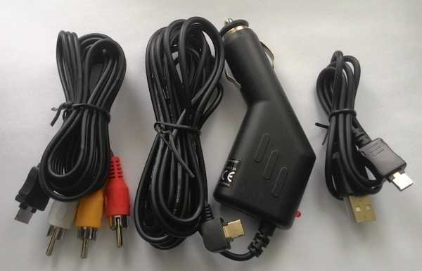 Зарядное устройство для CarCam F2000 (комплект с AV и USB проводами)